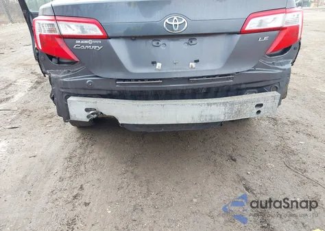 2014 Toyota Camry Le z USA, uszkodzony, nr VIN 4T4BF1FK7ER385483